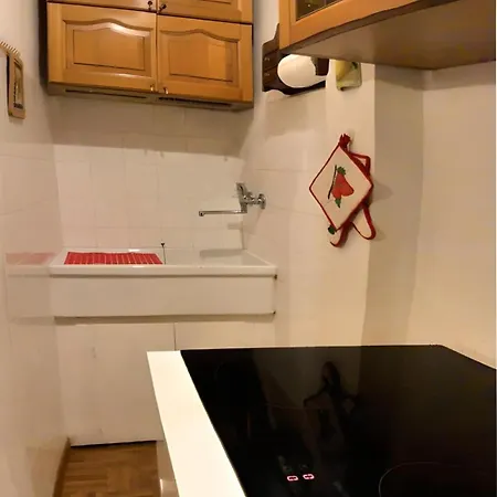 아파트 Lo Scoiattol House